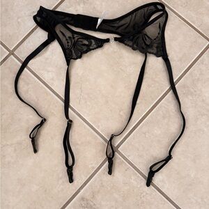 Elegant Black Lace Garter Belt